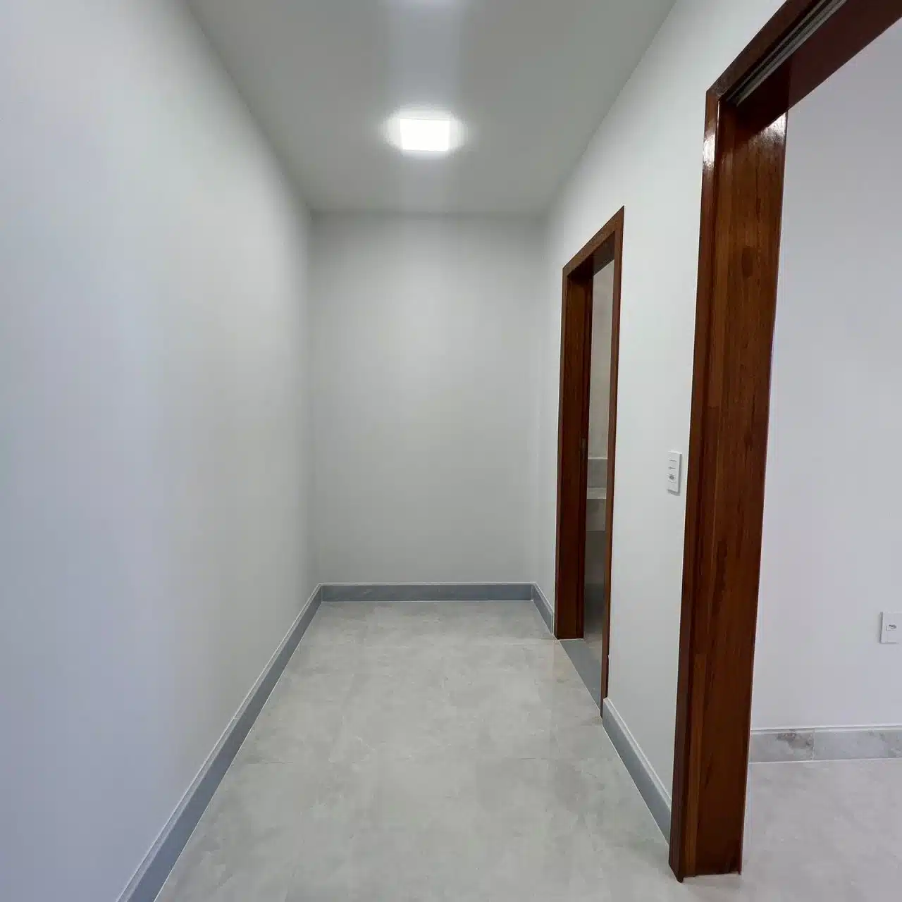 Casa Linear - Alto Padrão