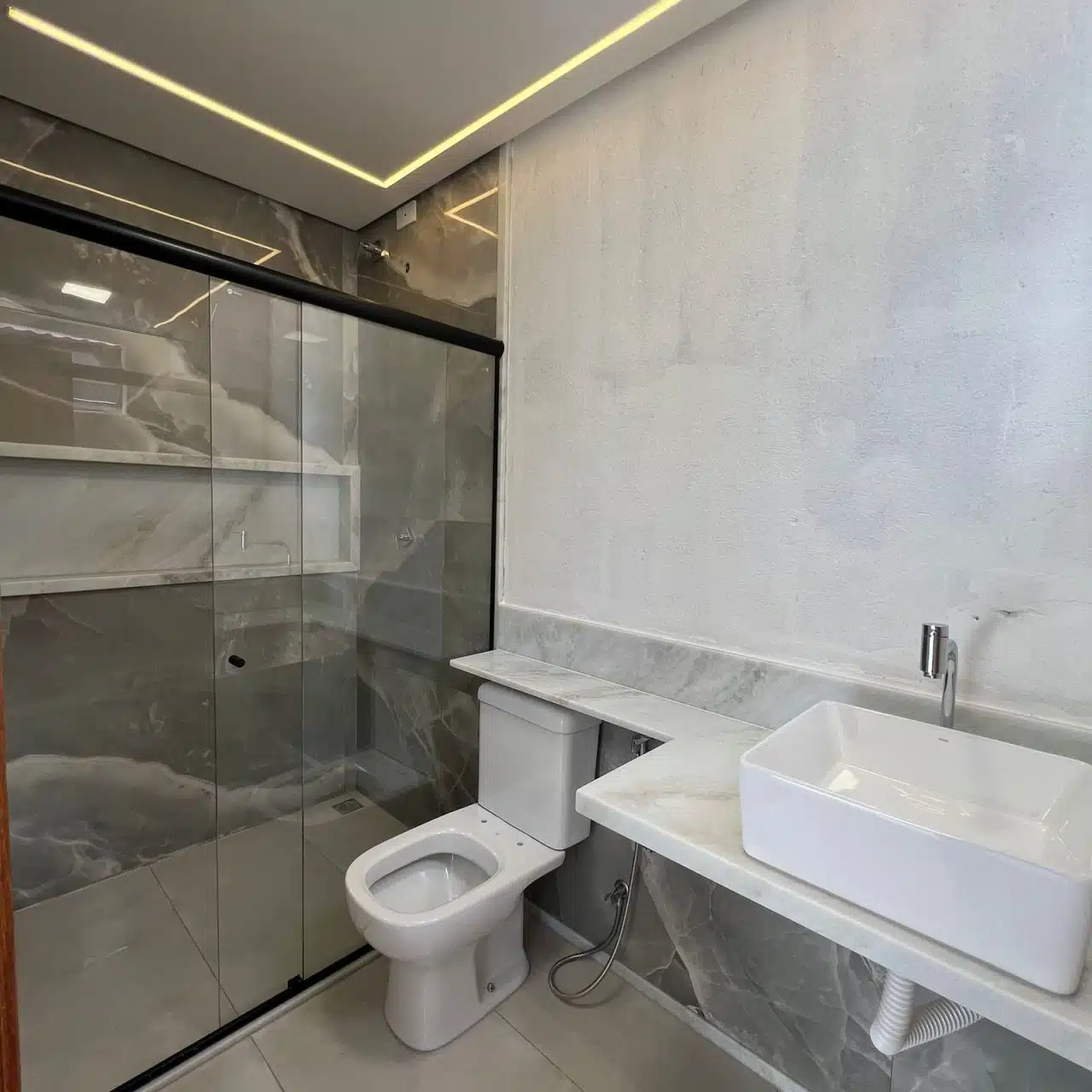 Casa Linear - Alto Padrão