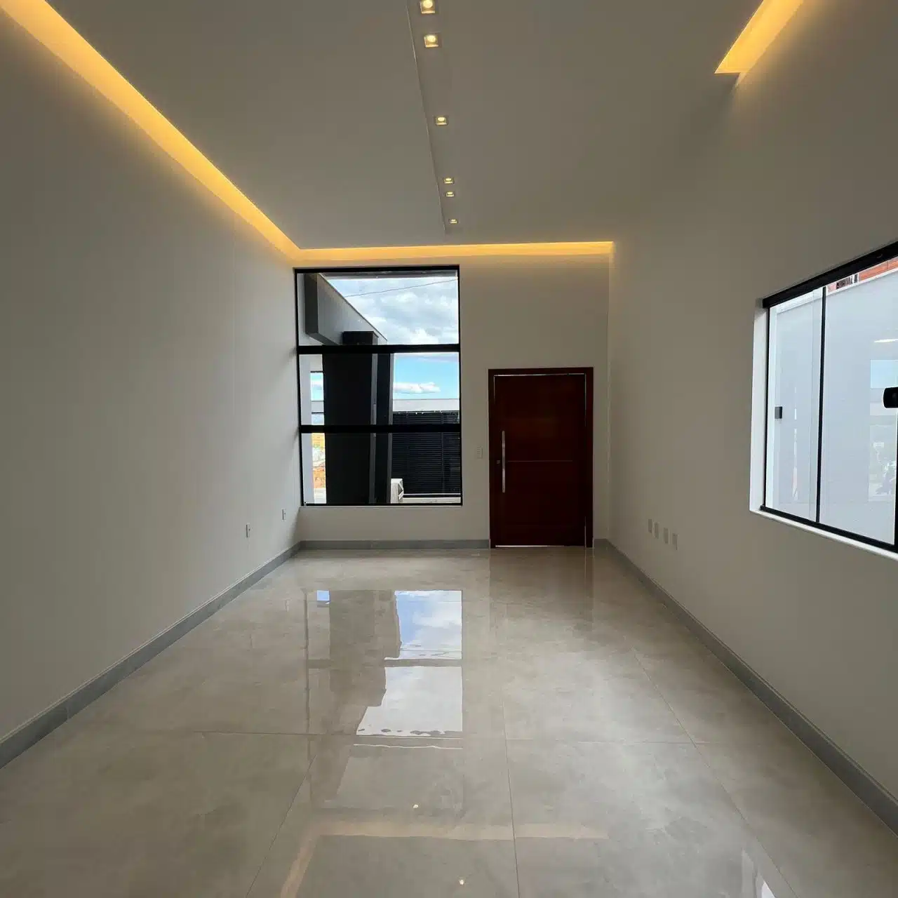Casa Linear - Alto Padrão