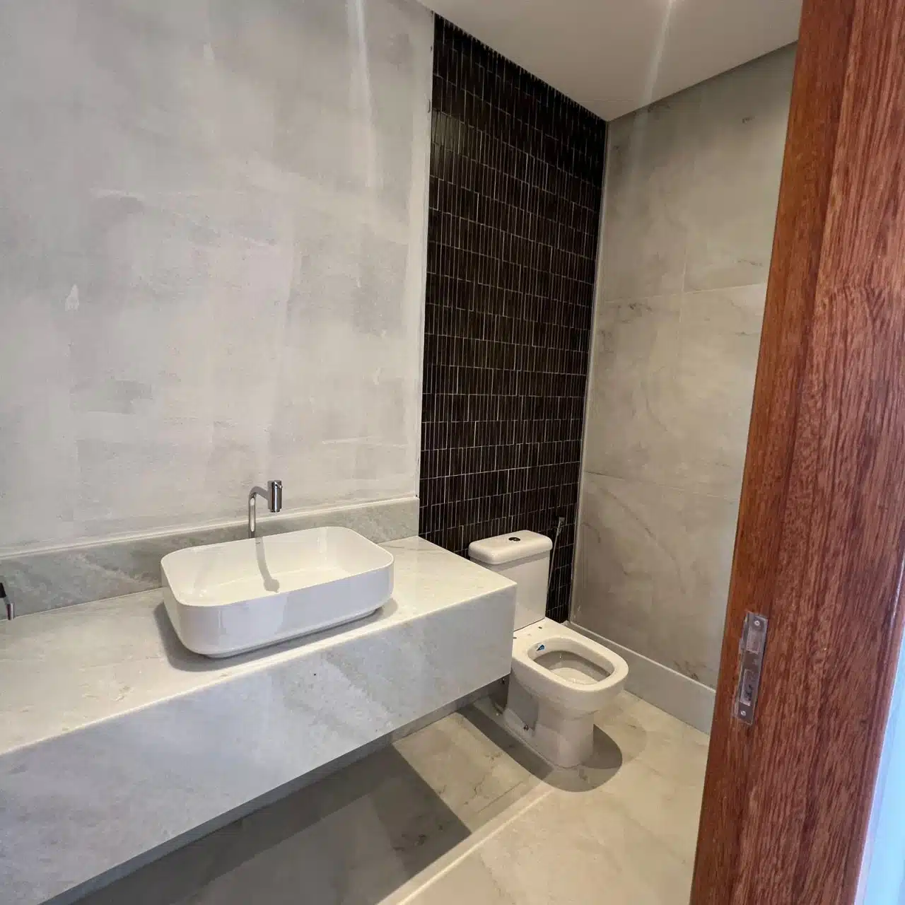 Casa Linear - Alto Padrão