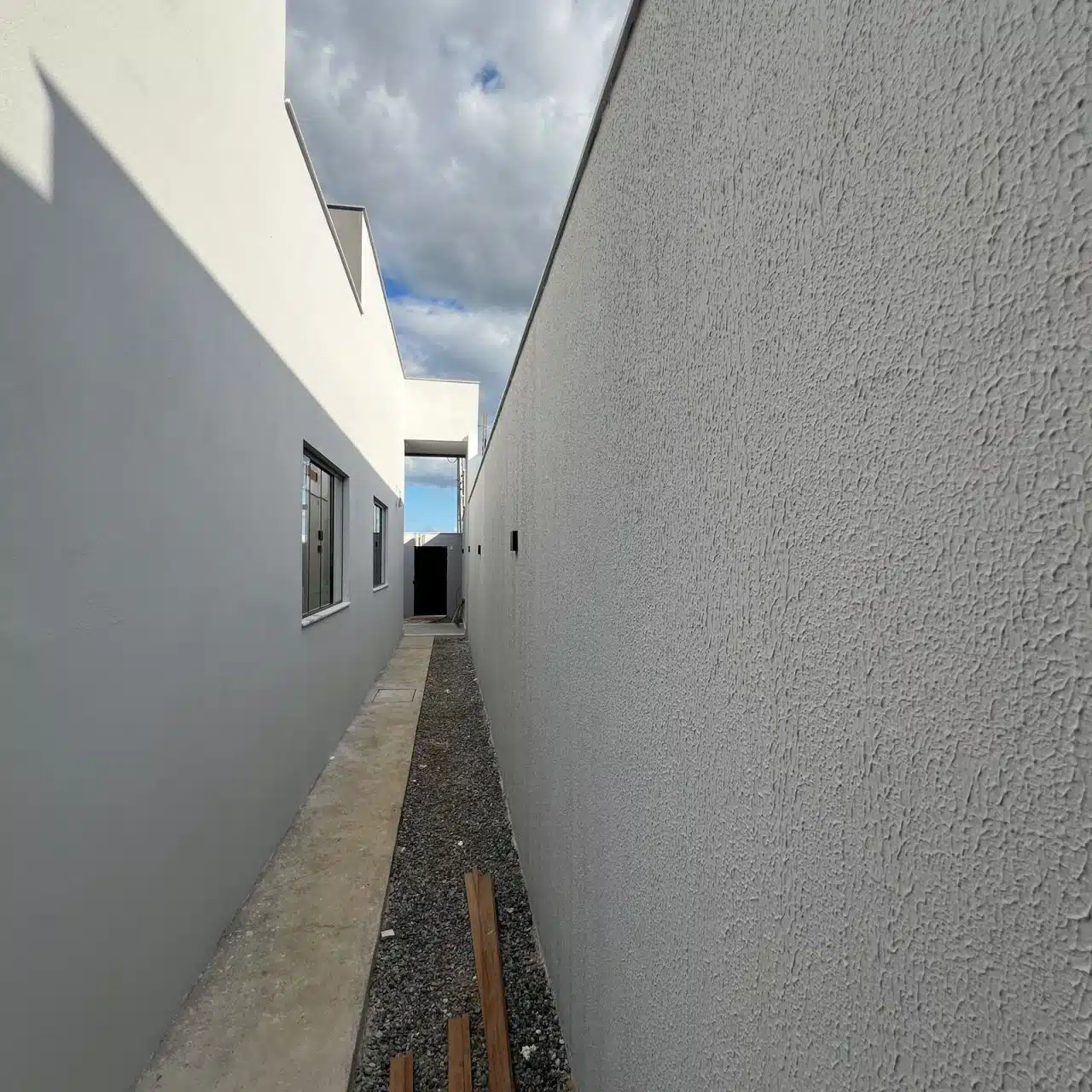 Casa Linear - Alto Padrão