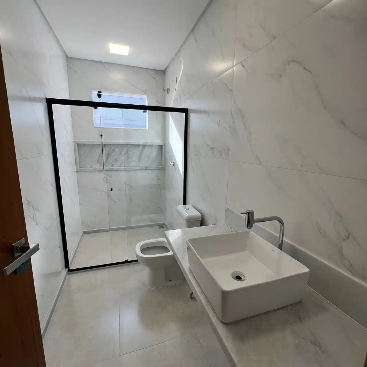 Casa Linear - Alto Padrão