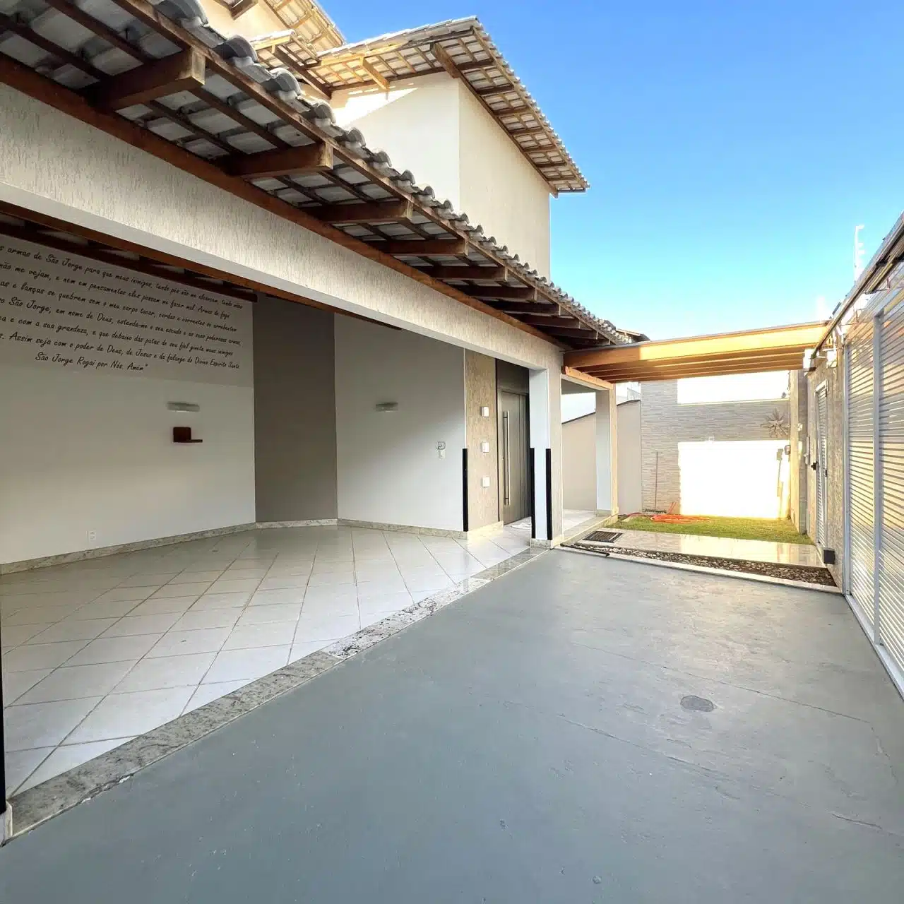 Casa duplex Fazenda Vitali