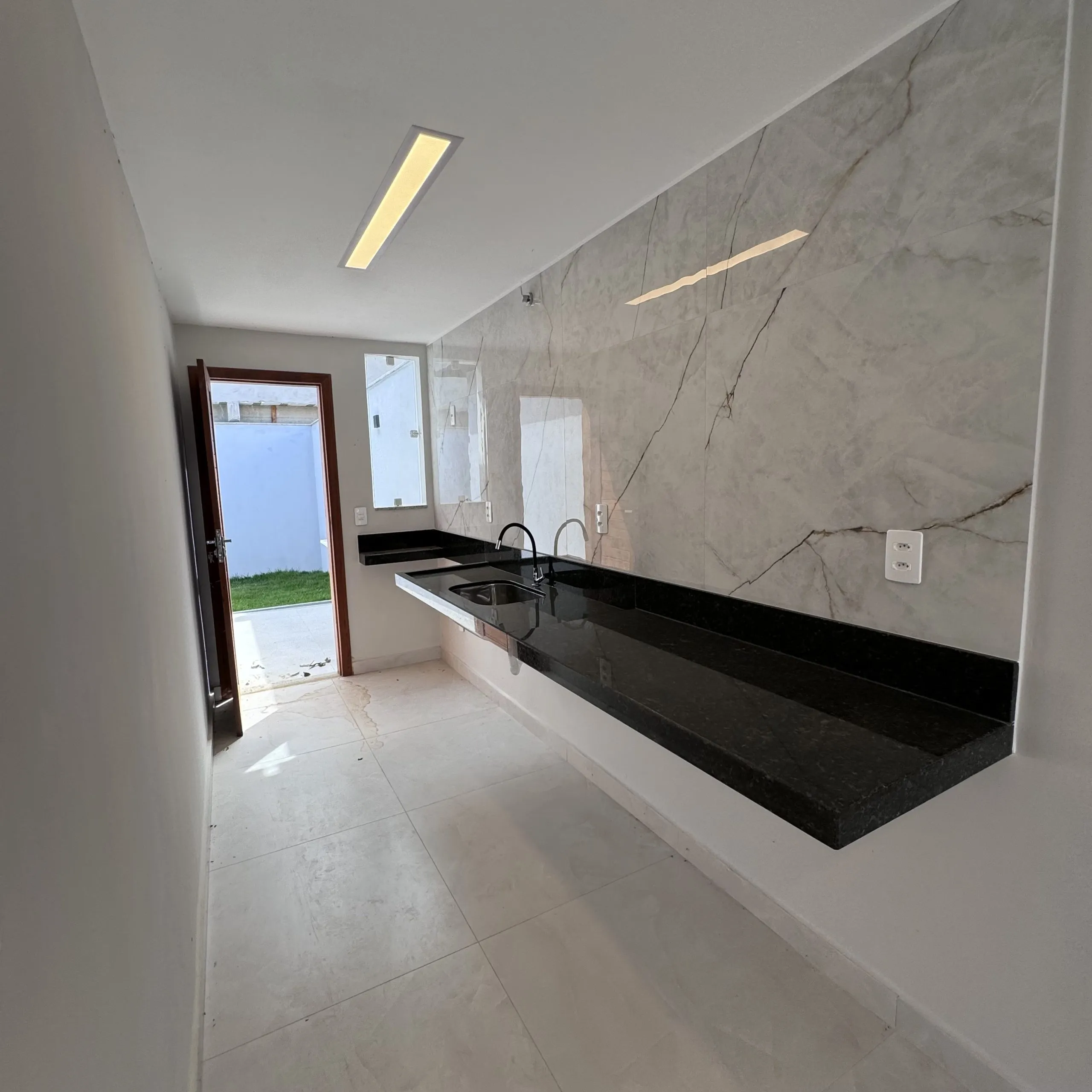 Casa Acampamento 01