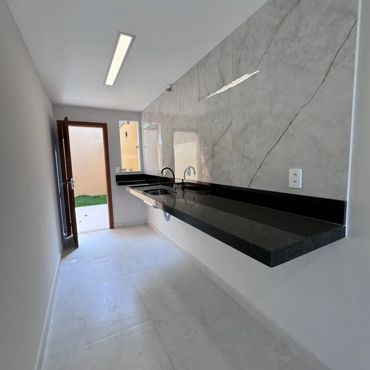 Casa Acampamento 02